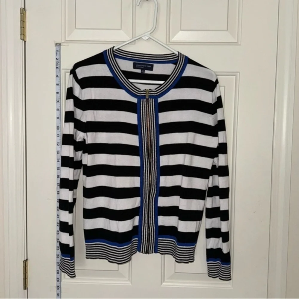 Jones New York Signature Zip Front Sweater, Size Medium